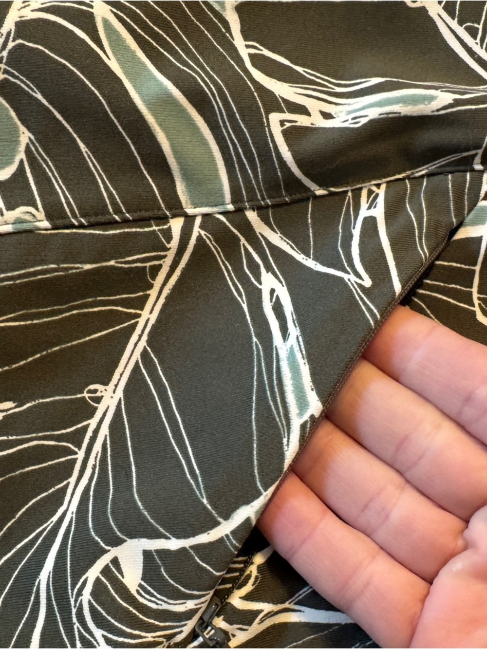 Title Nine Diamalete Skort Dusty Green Tropical Olive Leaf Skirt Shorts 4 6 S - Picture 5 of 13